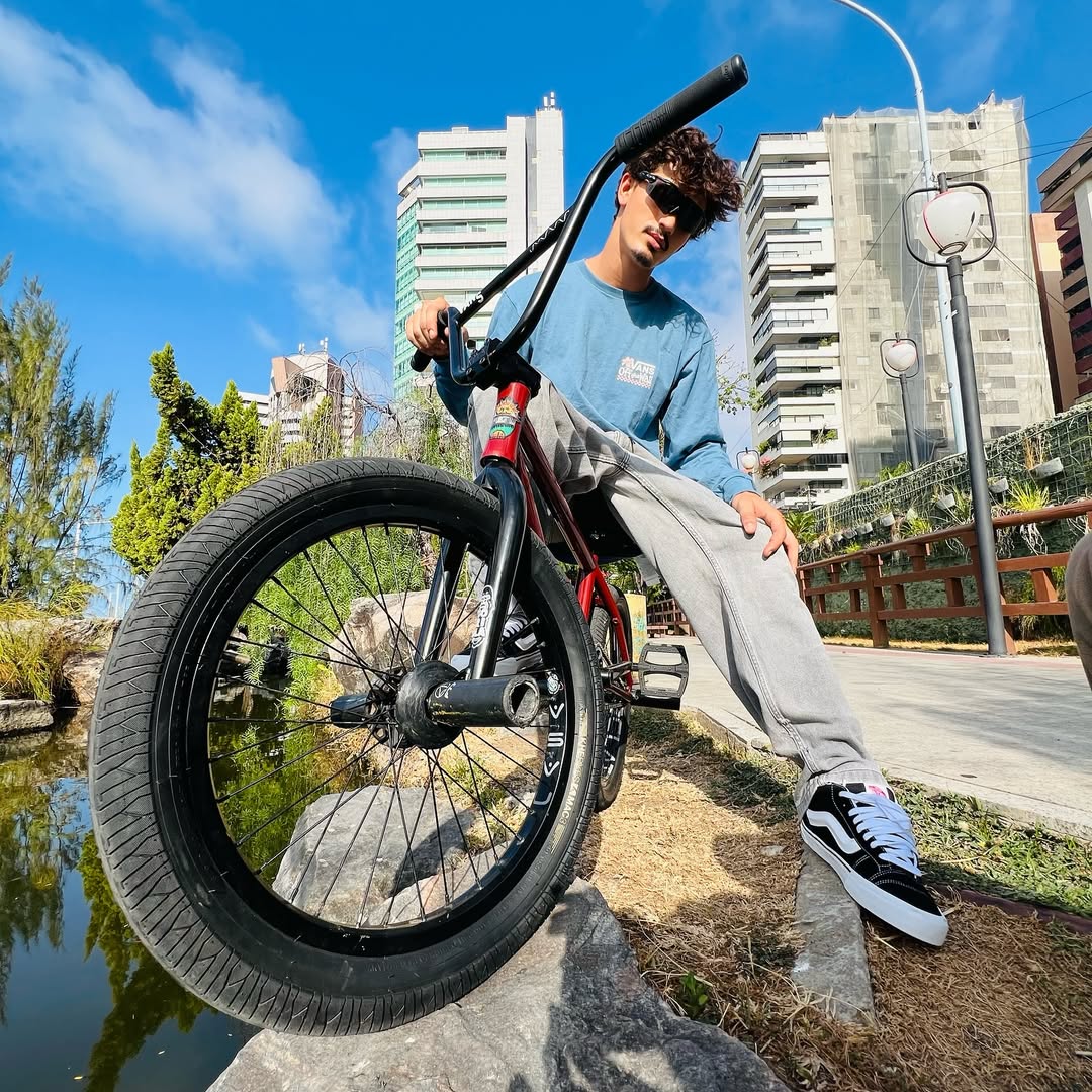 Opona drutowa BMX KHE MAC3 20 × 2,40″