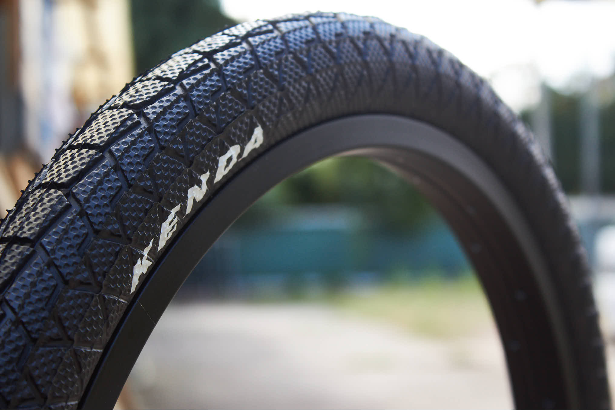 Opona BMX KENDA 20 × 1,95″, czarna