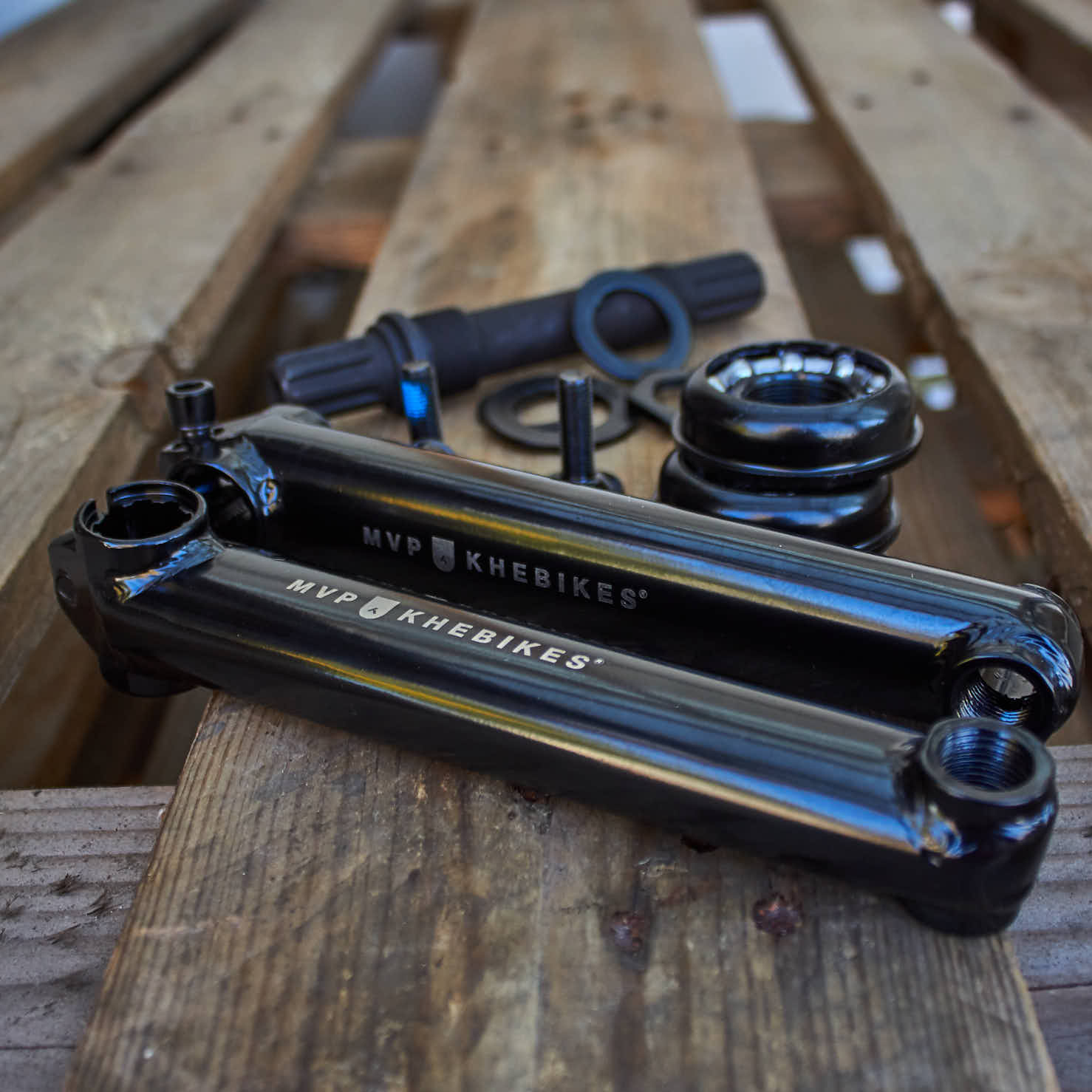 Korba BMX KHE MVP 8T US BB 170 mm, czarny