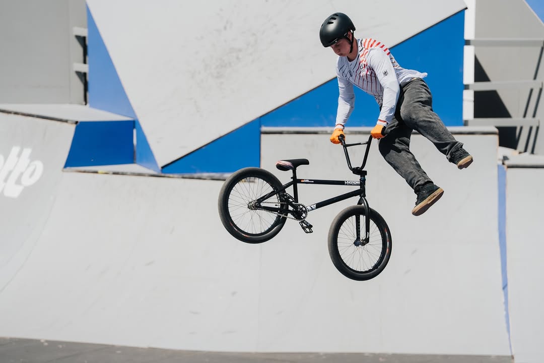 Opona składana BMX KHE MAC2+ 20 × 2,30″
