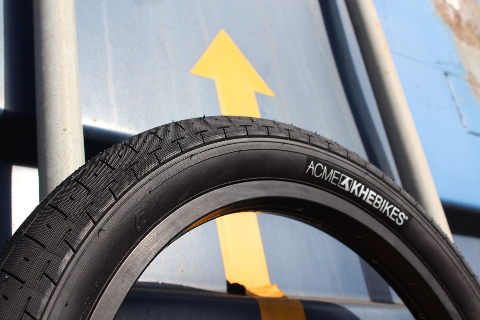 BMX tire set KHE ACME 20 inch x 2.40 inch black + AV inner tube