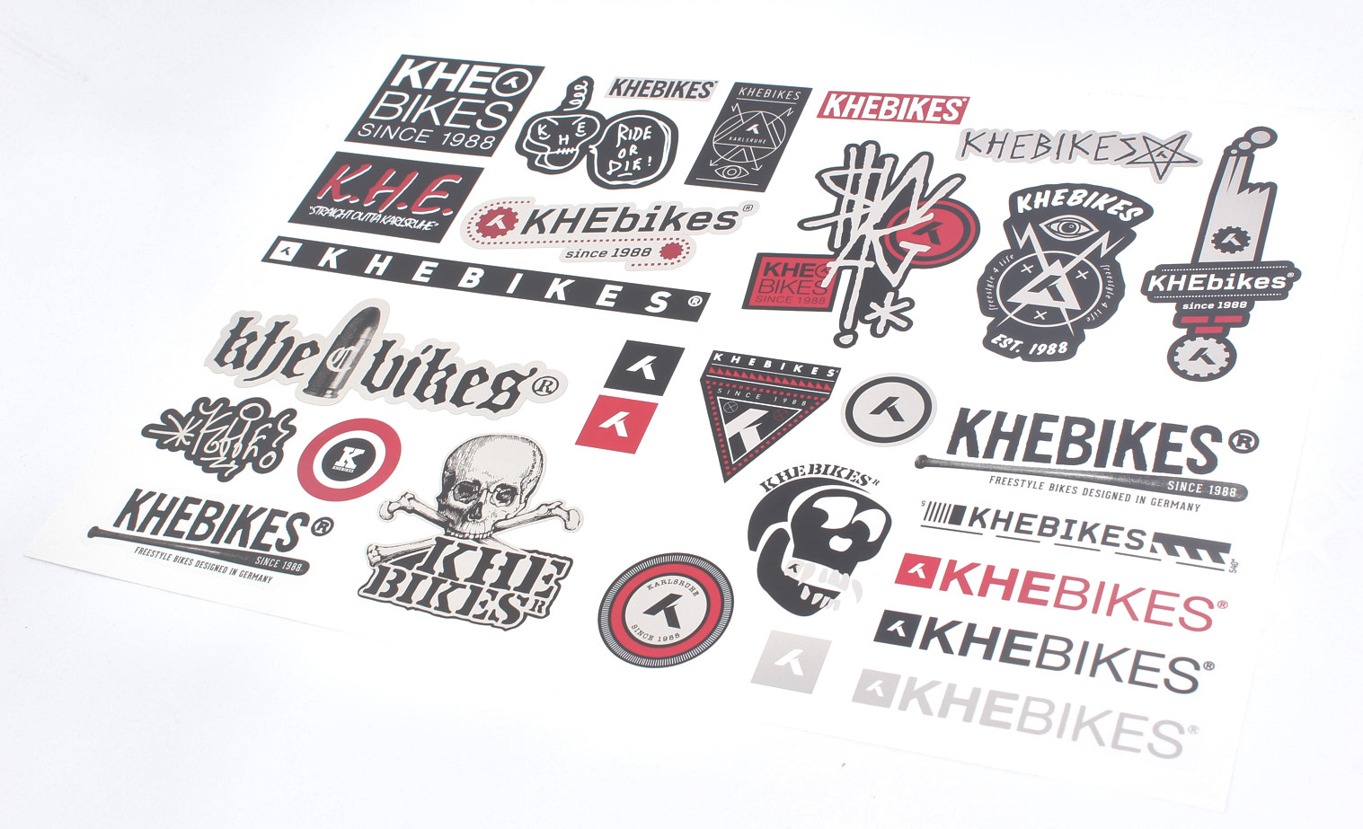 Stickerset mit roten, schwarzen und grauen original KHE Aufklebern