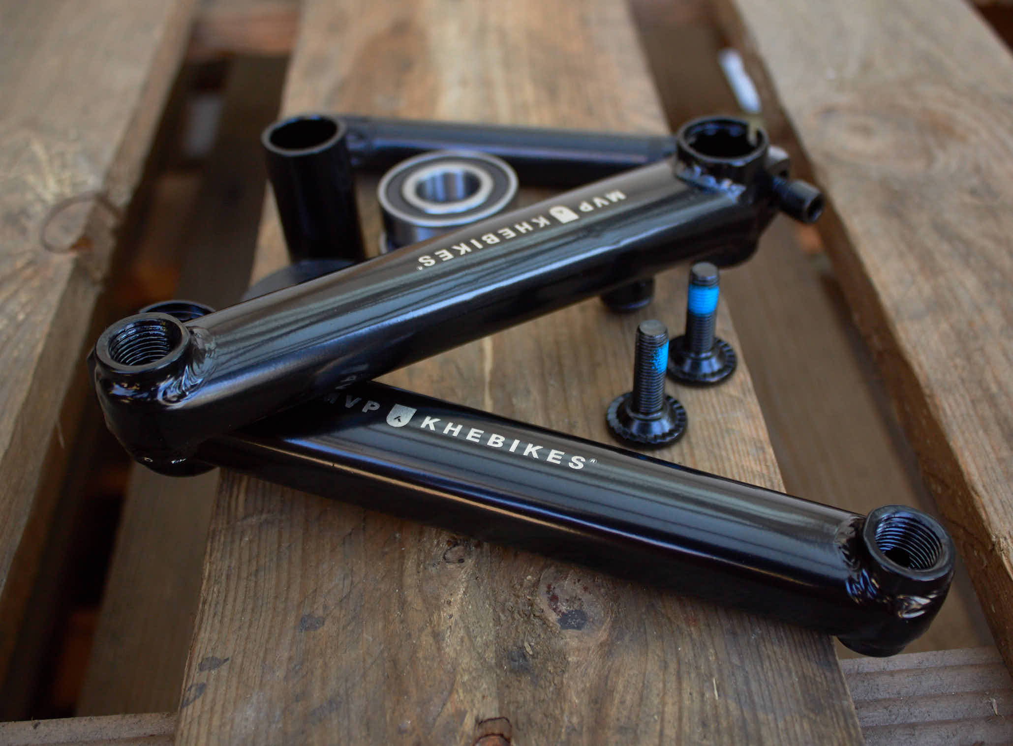 Korba BMX KHE MVP 8T MID BB 170 mm, czarny