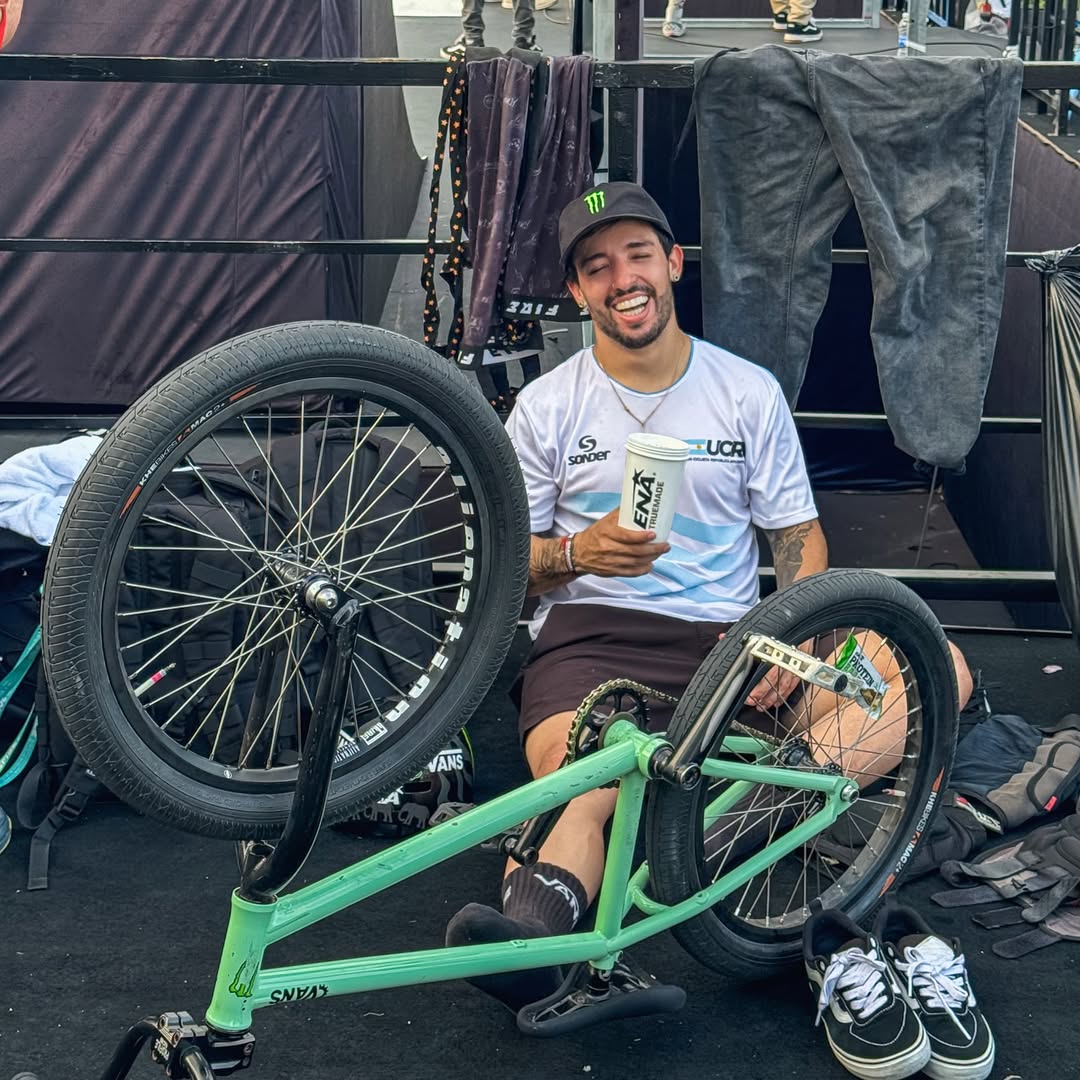Opona składana BMX KHE MAC2+ 20 × 2,30″