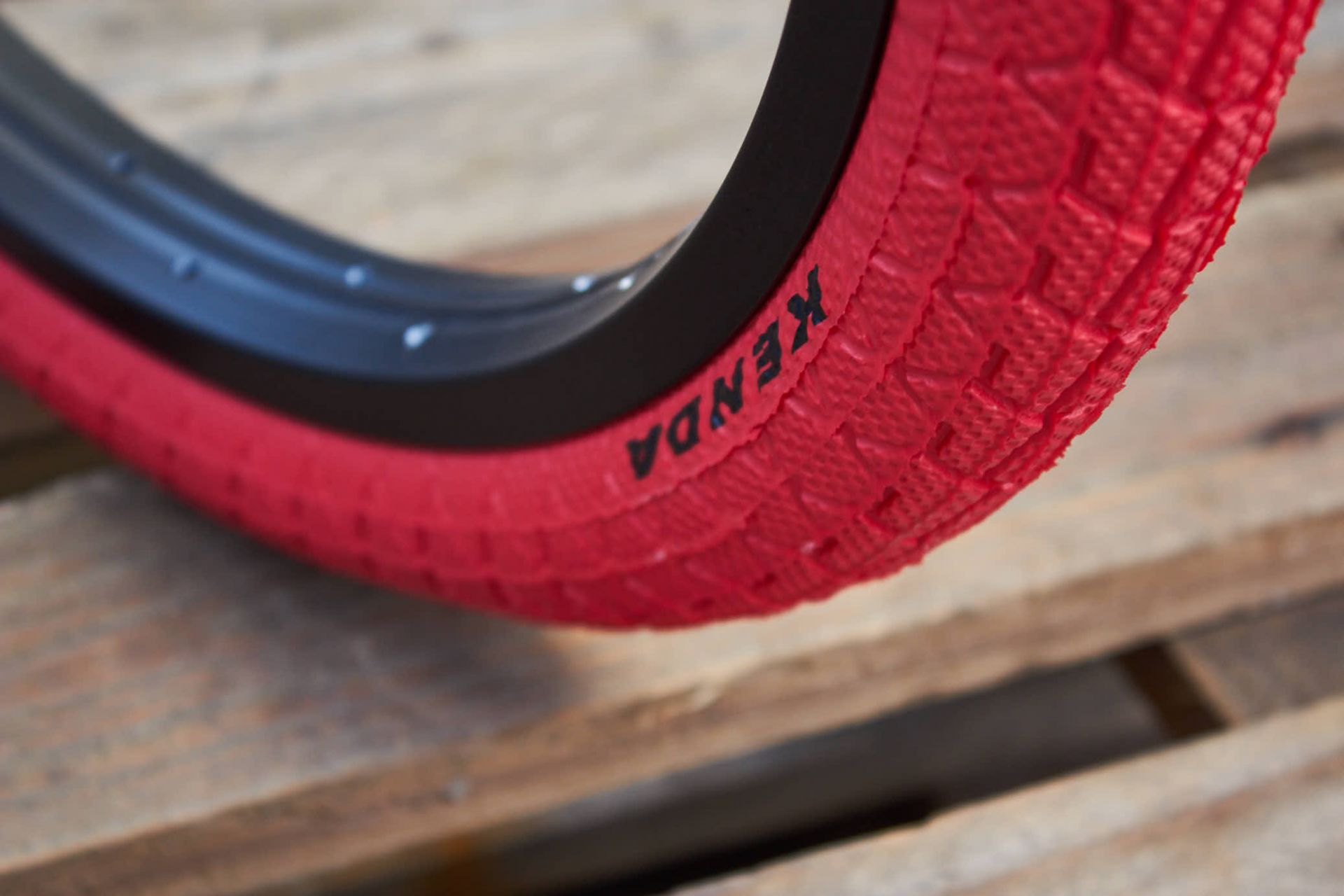 BMX tire set KENDA 20 inch x 1.95 inch red + AV inner tube